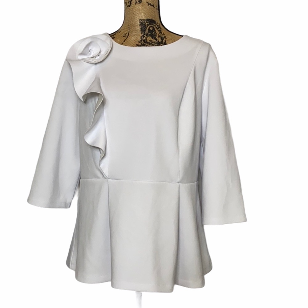 Eloquii White Floral Accent Blouse